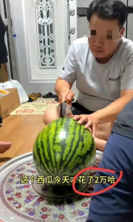 娱乐吃瓜场所有哪些人,揭秘明星幕后人生百态 第2张 娱乐吃瓜场所有哪些人,揭秘明星幕后人生百态 第2张