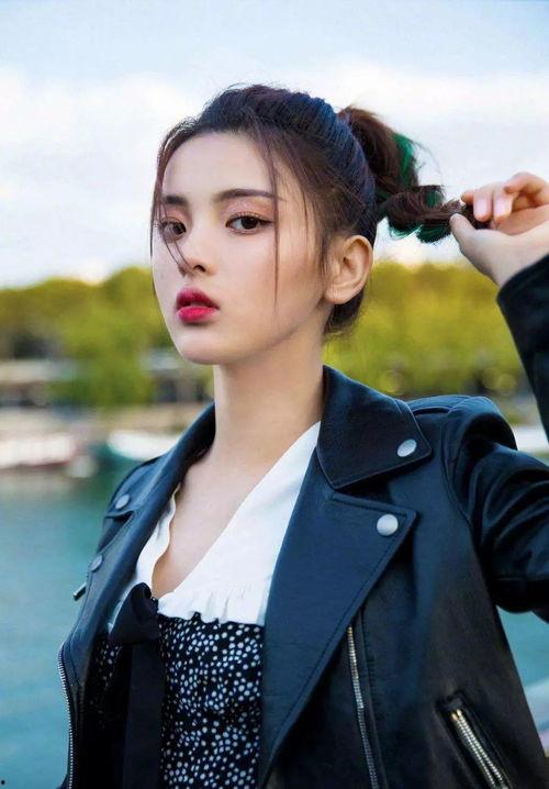 娱乐吃瓜演员表介绍图片,明星阵容大揭秘,谁将引领潮流? 第2张 娱乐吃瓜演员表介绍图片,明星阵容大揭秘,谁将引领潮流? 第2张