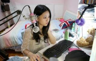 娱乐主播吃瓜内容介绍大全,趣味与争议并存 第2张 娱乐主播吃瓜内容介绍大全,趣味与争议并存 第2张