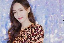 娱乐吃瓜酱20后名字,揭秘新一代“吃瓜群众”的娱乐盛宴
