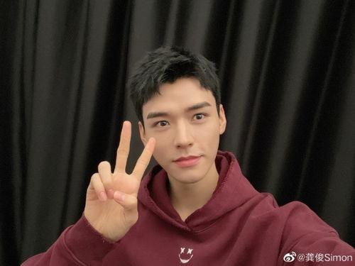 娱乐圈吃瓜群龚俊,娱乐圈新贵，资源升级，人气飙升