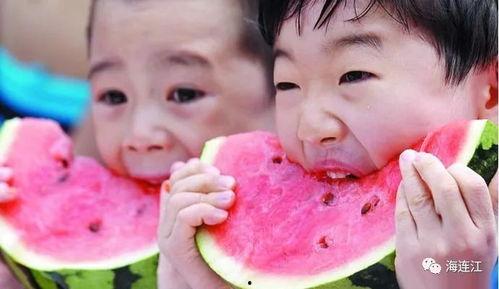 娱乐圈吃瓜素材怎么找,揭秘热门事件幕后真相 第2张 娱乐圈吃瓜素材怎么找,揭秘热门事件幕后真相 第2张
