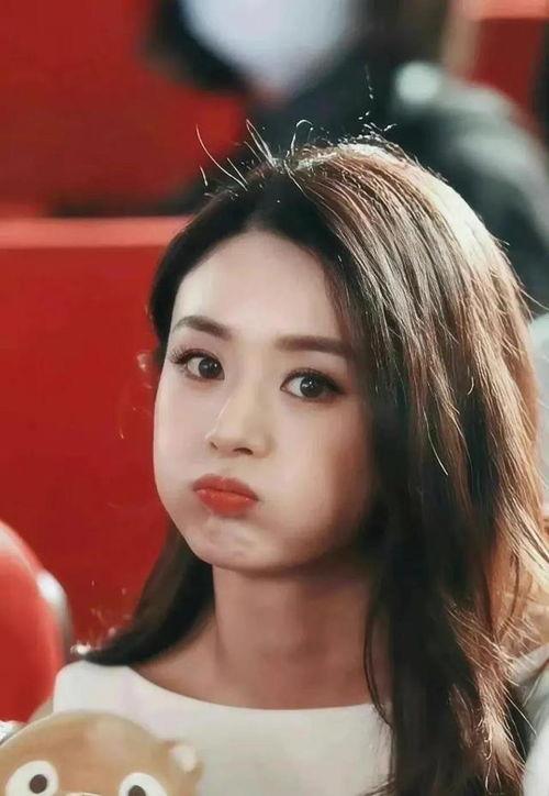 娱乐圈吃瓜的小姐姐,揭秘吃瓜小姐姐的瓜界传奇 第3张 娱乐圈吃瓜的小姐姐,揭秘吃瓜小姐姐的瓜界传奇 第3张