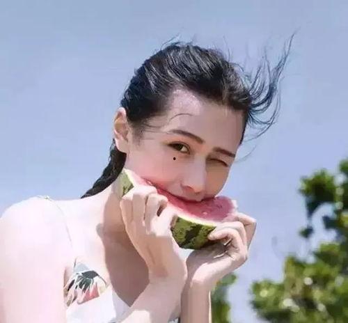 娱乐吃瓜头像女生动漫版,动漫版娱乐吃瓜头像女生风采