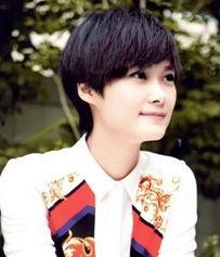 娱乐吃瓜李宇春微博,娱乐圈吃瓜女王背后的故事” 第2张 娱乐吃瓜李宇春微博,娱乐圈吃瓜女王背后的故事” 第2张