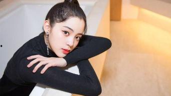娱乐圈吃瓜熊姐,揭秘“吃瓜熊姐”的幕后故事 第2张 娱乐圈吃瓜熊姐,揭秘“吃瓜熊姐”的幕后故事 第2张