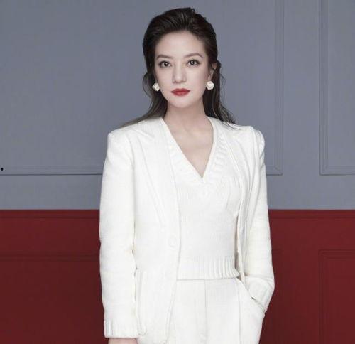 吃瓜娱乐图片头像女的,揭秘吃瓜娱乐界女神风采 第3张 吃瓜娱乐图片头像女的,揭秘吃瓜娱乐界女神风采 第3张