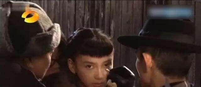 抖个大包袱娱乐吃瓜视频,揭秘网红幕后故事 第3张 抖个大包袱娱乐吃瓜视频,揭秘网红幕后故事 第3张