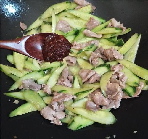 娱乐吃瓜酱网友能有多闲,娱乐吃瓜酱网友,他们的闲暇时光如何度过? 第3张 娱乐吃瓜酱网友能有多闲,娱乐吃瓜酱网友,他们的闲暇时光如何度过? 第3张