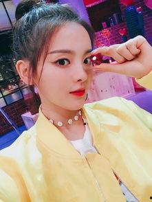 娱乐圈吃瓜爆料杨超越,娱乐圈的“瓜王”传奇 第2张 娱乐圈吃瓜爆料杨超越,娱乐圈的“瓜王”传奇 第2张