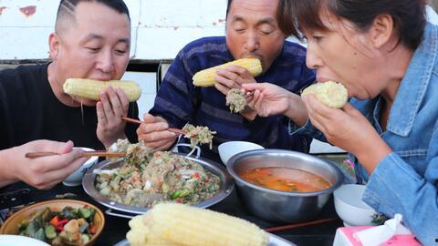 娱乐吃瓜酱东北菜视频,跟随娱乐吃瓜酱解锁地道美食之旅  第2张