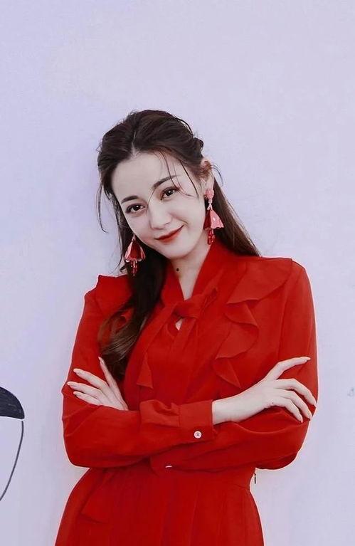 娱乐吃瓜君迪丽热巴,从异域风情到时尚女神,娱乐圈的璀璨星途 第2张 娱乐吃瓜君迪丽热巴,从异域风情到时尚女神,娱乐圈的璀璨星途 第2张