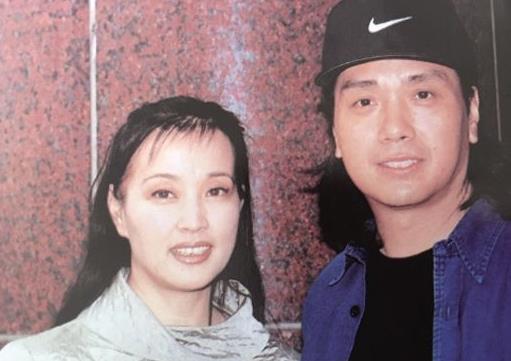 娱乐吃瓜视频封面怎么做,如何抓住眼球,吸引观众 第3张 娱乐吃瓜视频封面怎么做,如何抓住眼球,吸引观众 第3张