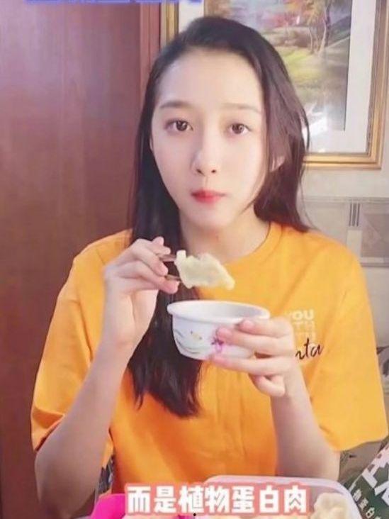 娱乐吃瓜酱网友小时候,揭秘网友童年趣事  第3张