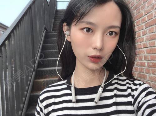 吃瓜主妇说娱乐圈的话,吃瓜主妇揭秘幕后真相  第3张