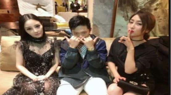 娱乐圈最热吃瓜事件视频,揭秘明星幕后真相！  第2张