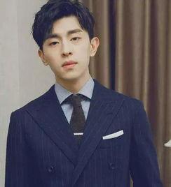 中国娱乐圈吃瓜男星小说,揭秘吃瓜男星的逆袭之路  第3张