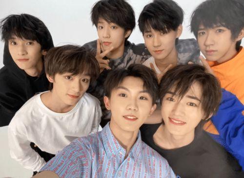 娱乐吃瓜鹅时代少年团,娱乐吃瓜鹅时代的青春偶像传奇  第3张